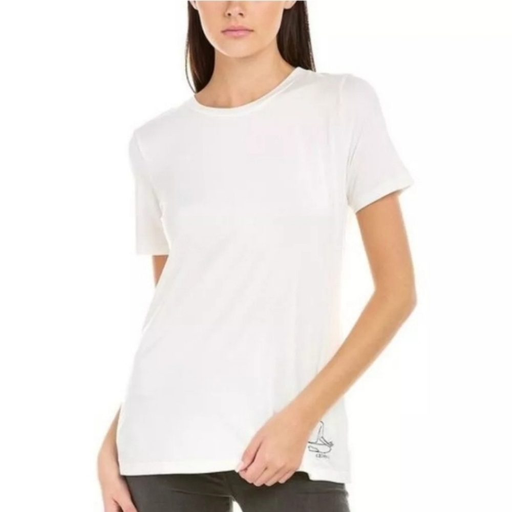 Calme Embroidered Yoga Crew Neck Tshirt